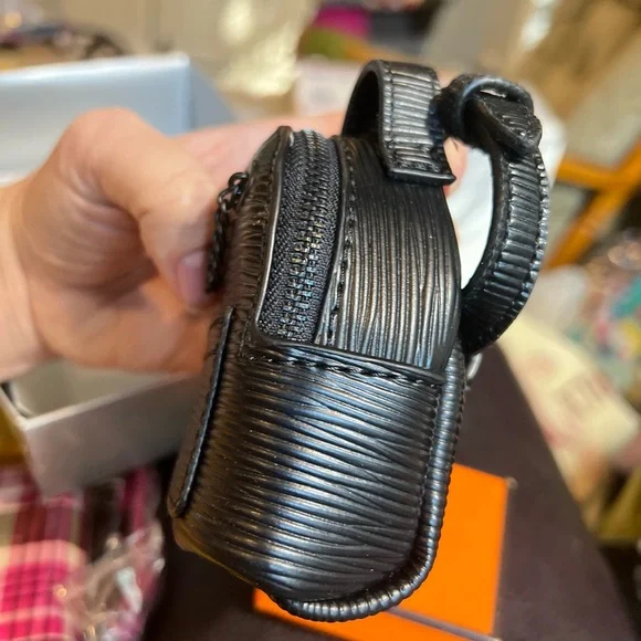 Epi Mini Backpack wristlet. Fits on arm or leg. NWOT - Picture 2 of 7